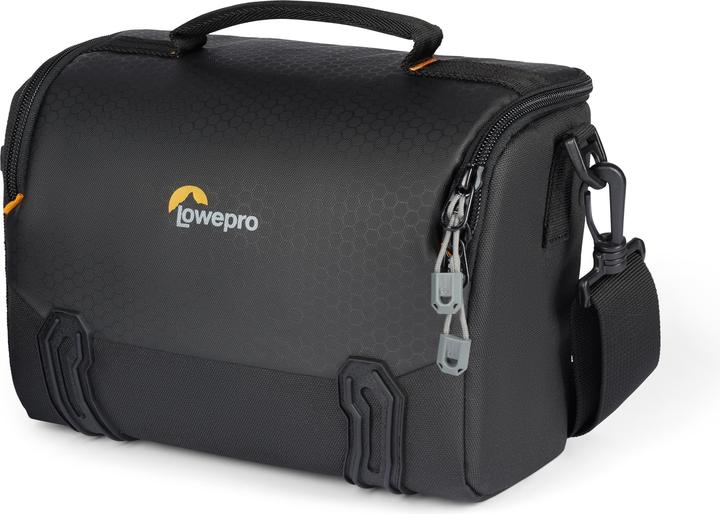 Actual product image Lowepro Adventura SH 140 III Green Line (3 l)