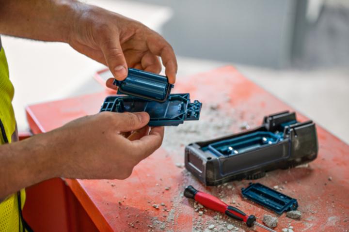 Produktbild Bosch Hausgeräte Multimeter GDM 600-15 0601077301 +MH1 (CAT II)