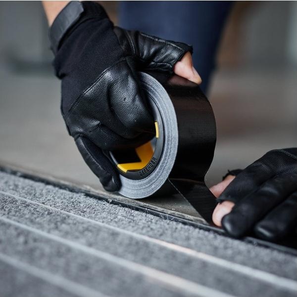 Actual product image Defender EXA-TAPE-VALUE B 50 - Fabric tape, black, glossy, 50 mm x 50 m (50 mm)