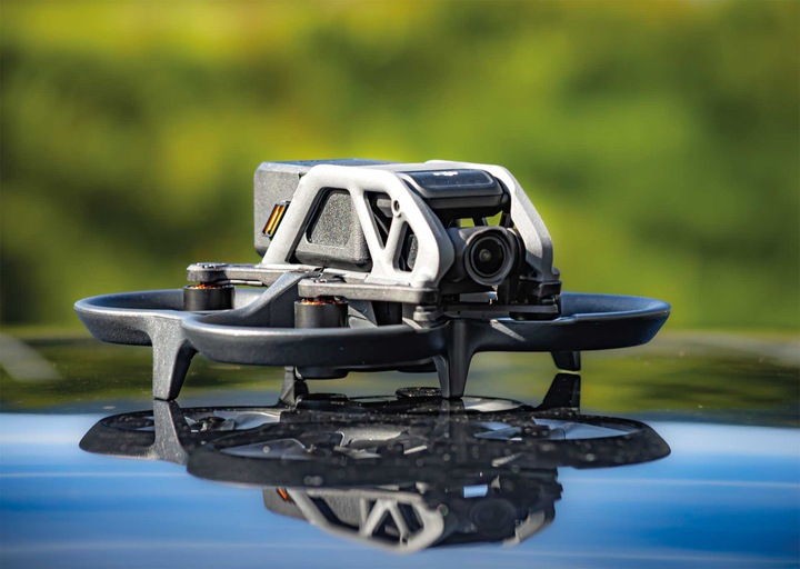 Produktbild DJI Avata Pro-View Combo (18 min, 410 g, 48 Mpx)
