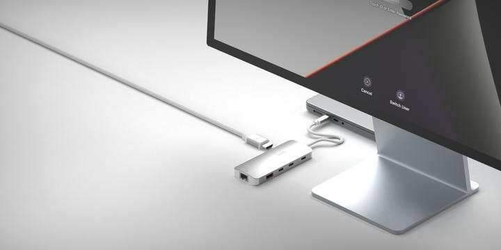 Actual product image LINQ Connects 8in1 8K PRO USB-C Multiport Hub 140W (USB-C, 8 Ports)