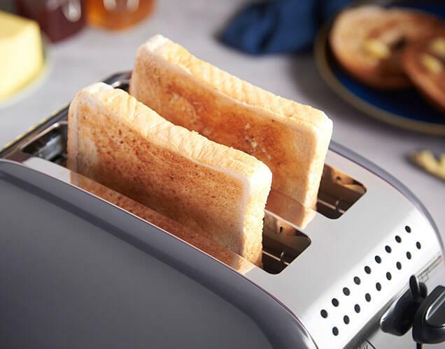 Produktbild Russell Hobbs Colours Plus Broodrooster - Grijs - 26552-56
