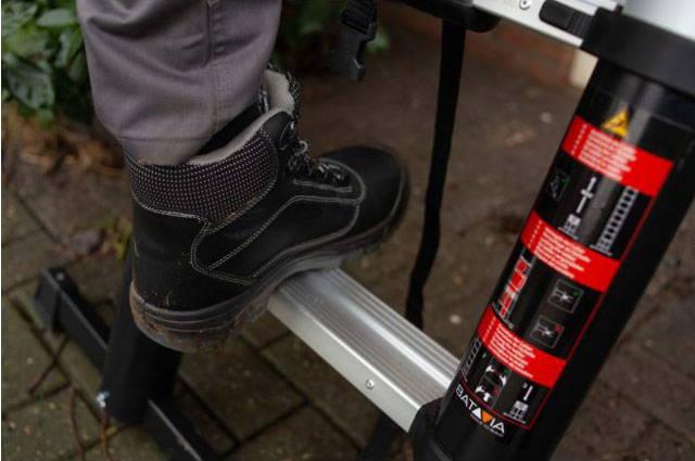 Actual product image Batavia Professional Telescopic Ladder 3.81m (Scaffolding, 381 cm)