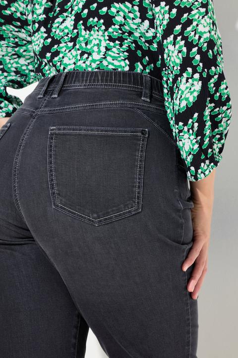 Immagine prodotto Ulla Popken Jeans modello Mary con taglio della gamba ampio e cinque tasche (28)