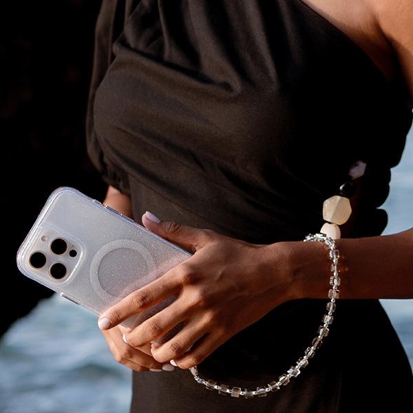 Actual product image Uniq Coehl Candy Gem Handstrap uniwersalny sznurek do telefonu na rękę srebrny/silver spa