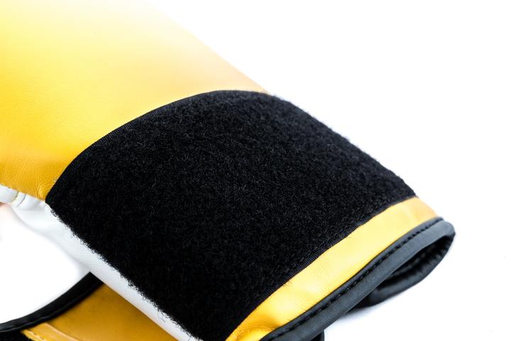 Produktbild UFC PRO Fitness Training Glove (12 OZ)