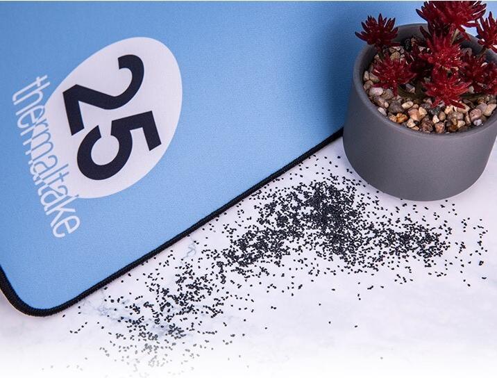 Actual product image Thermaltake "M700 Hydrangea Blue Extended Gaming Mouse Pad"