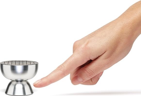 Actual product image Lexon Tamo Głośnik Bluetooth aluminiowy/aluminium LA131AP
