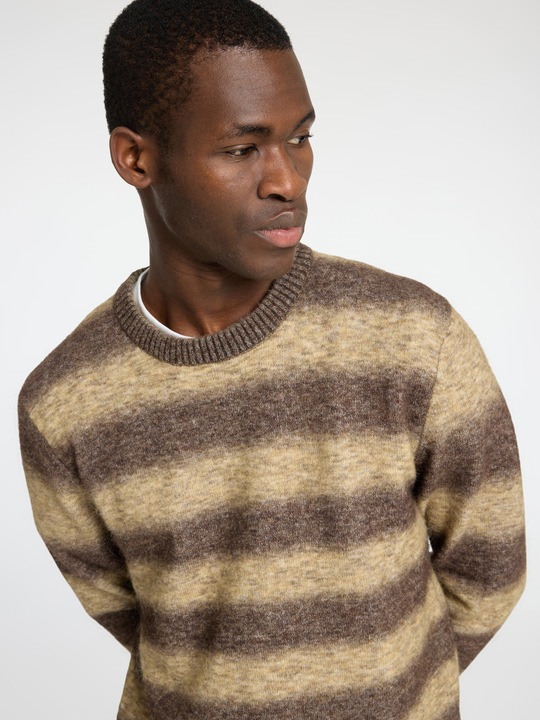 Produktbild Selected Homme Gestreifter Ombré Pullover mit Rundhalsausschnitt (XL)