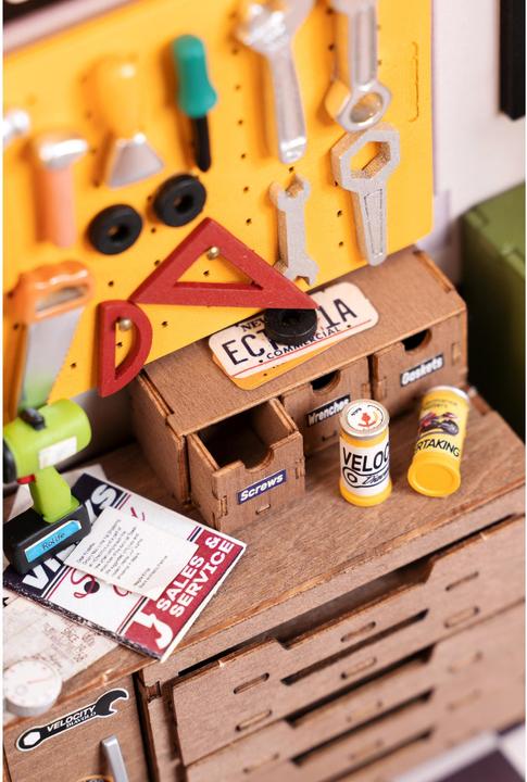 Actual product image Rolife Garage Workshop - Miniature house