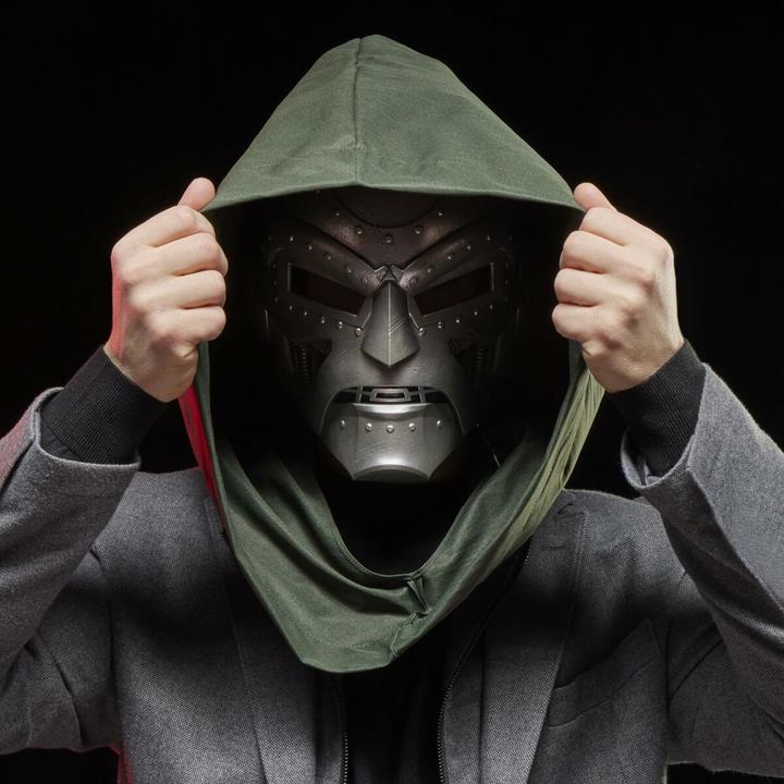 Image du produit Marvel Legends Series - Dr Doom Casque Premium