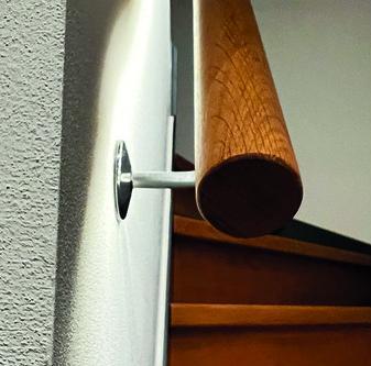 Actual product image OK-Line Rundhandlauf Eiche LED 2450mm, roh (Wood)