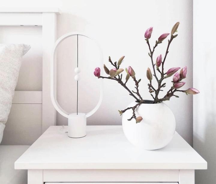 Produktbild Allocacoc Tischleuchte Ellipse Heng Balance, Weiss (300 lm)