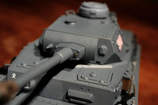 Image du produit Es-toys RC char de combat IV Ausf.F-2 (RTR Prêt à fonctionner)