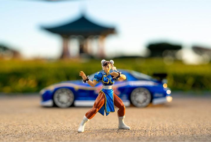 Actual product image Jada Street Fighter 1993 Mazda RX7 1:24
