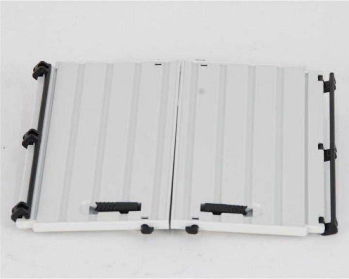 Bruder Doors with closer UPS swap body