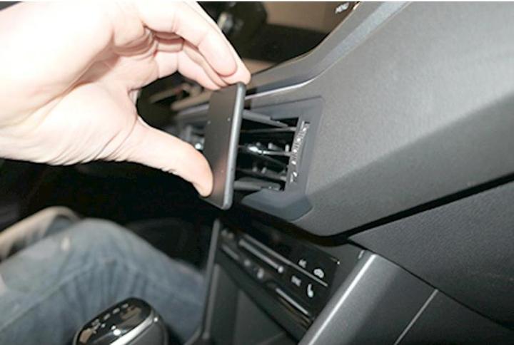 Actual product image Brodit 855733 Car mount Volkswagen Taigo 22-