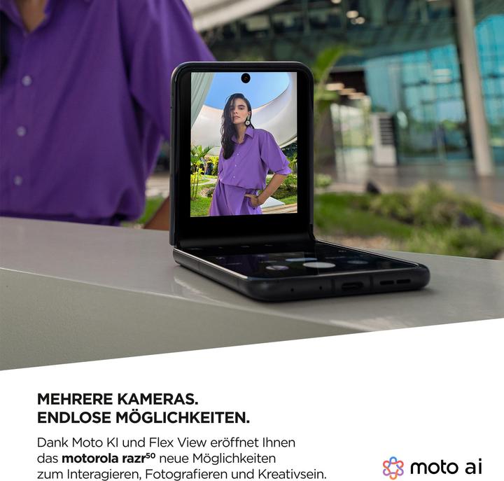 Actual product image Motorola Razr 50 (256 GB, Koala grey, 6.90", SIM + eSIM, 5G)