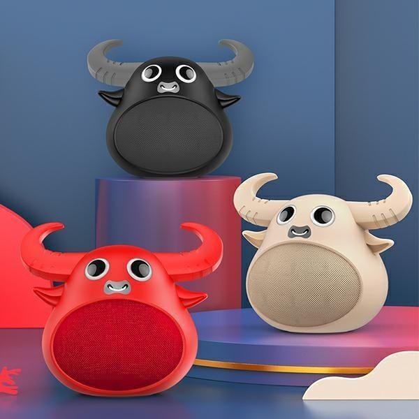 Actual product image Awei Y335 red speaker