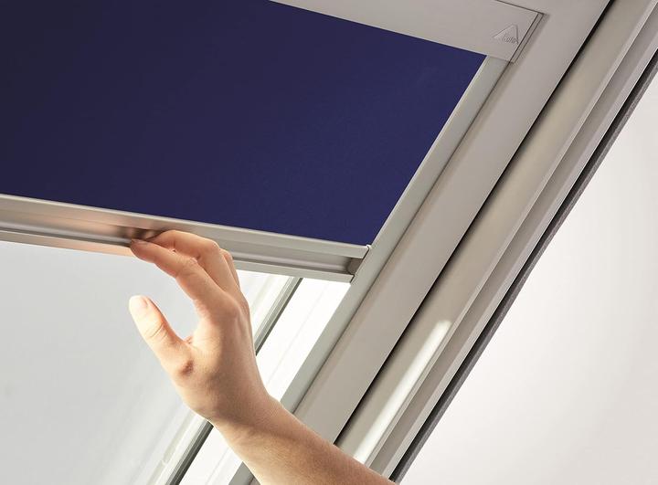 Produktbild Roto Tageslichtrollo ZRE für Dachfenster (140 x 140 cm)