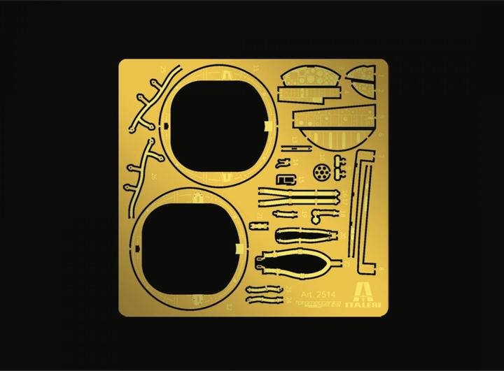 Actual product image Italeri F-104G Recce (upgraded edition)