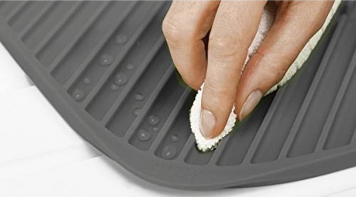 Image du produit Joseph Joseph Flume Abtropfmatte gross, grau, 31.4x43.4 cm