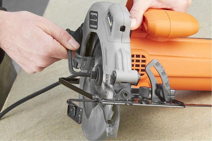 Actual product image Black & Decker & Decker CS1250L, Metallic