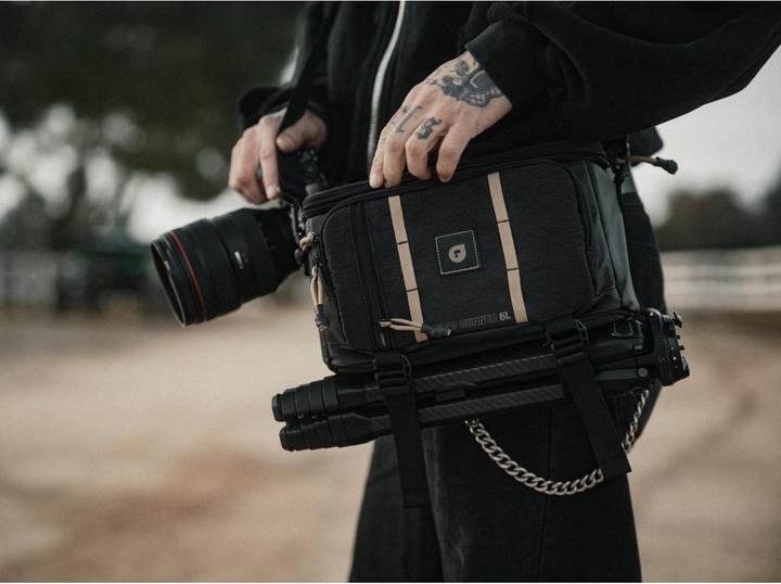 Actual product image PolarPro Kamera-Tasche RoadRunner 6 l Sling Schwarz (Camera shoulder bag, 6 l)