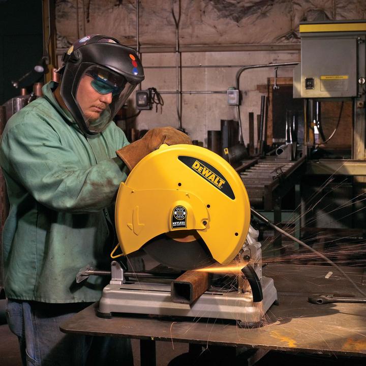 Produktbild DeWalt D28715 Gehrungssäge
