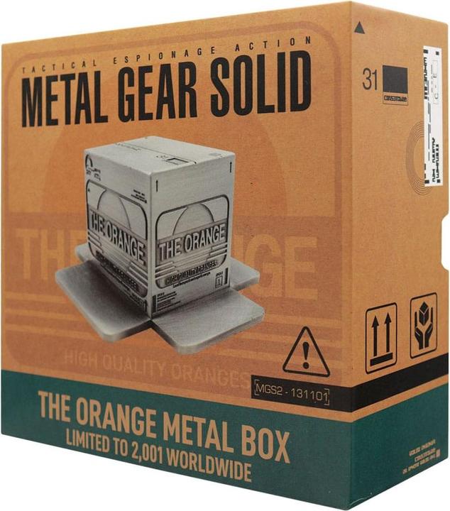 Actual product image Fanattik Metal Gear Solid 2 Replica Cardboard Box