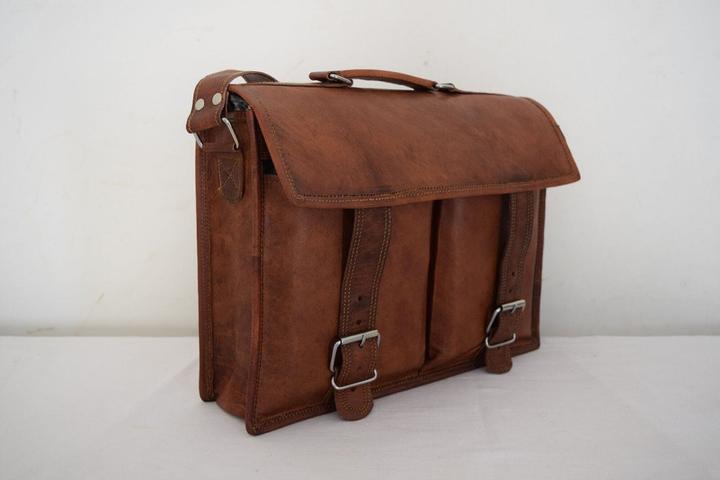 Produktbild Only-Bags.Store Der Anwalt Laptop, 18 Zoll (18")
