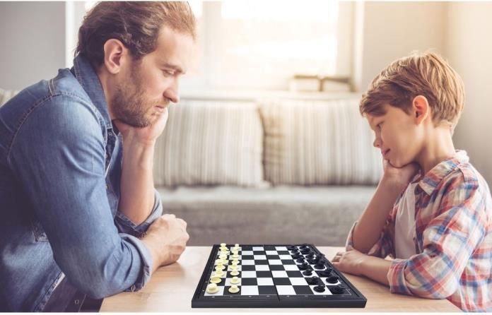 Image du produit Lexibook Jeu de société magnétique - ensemble de 8 jeux en 1 (JGM800) (1 - 6 Joueur)