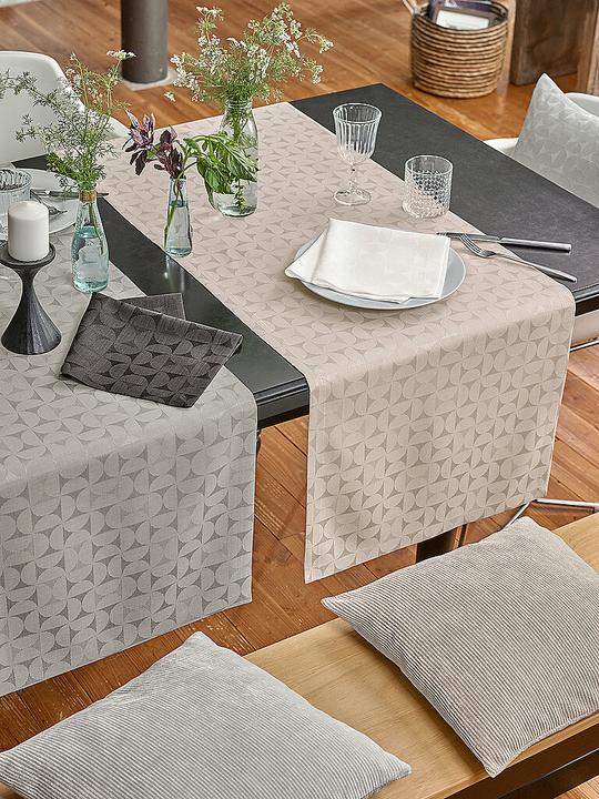 Actual product image Sander Ora 140x210 angular - 29 ecru (210 x 140 cm)