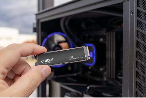 Image du produit Crucial T705 (4000 Go, M.2 2280)