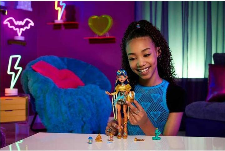 Actual product image Monster High Refresh Core Cleo