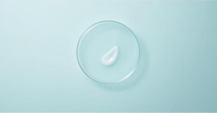 Productafbeelding NIVEA Fresh Pure (Rol op, 50 ml)