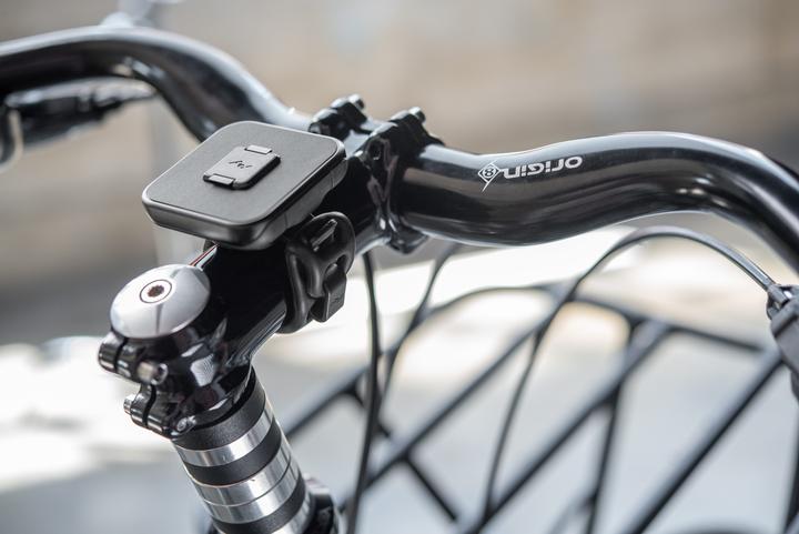 Actual product image Peak Design Universal Bar Mount