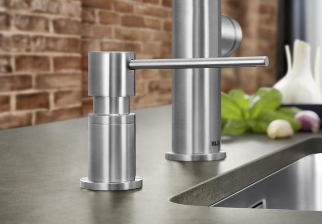 Actual product image Blanco LATO washing-up liquid dispenser satin platinum | Suitable for all kitchen taps |