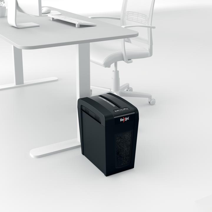 Produktbild Rexel SECURE X10-SL SLIMLINE WHISPER-SHRED™ - Aktenvernichter (Partikelschnitt)