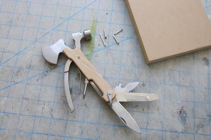 Actual product image Kikkerland Multitool Wood Axe