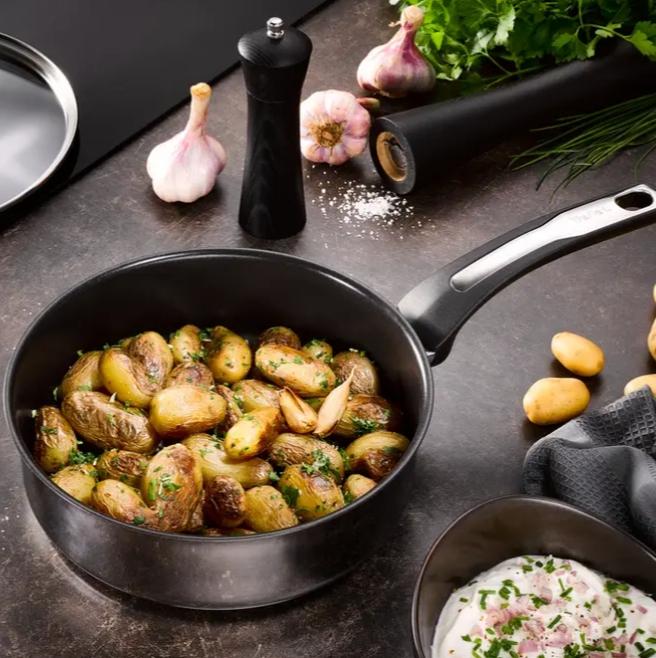 Actual product image Tefal E3003304 (26 cm, Frying pan, Stainless steel)