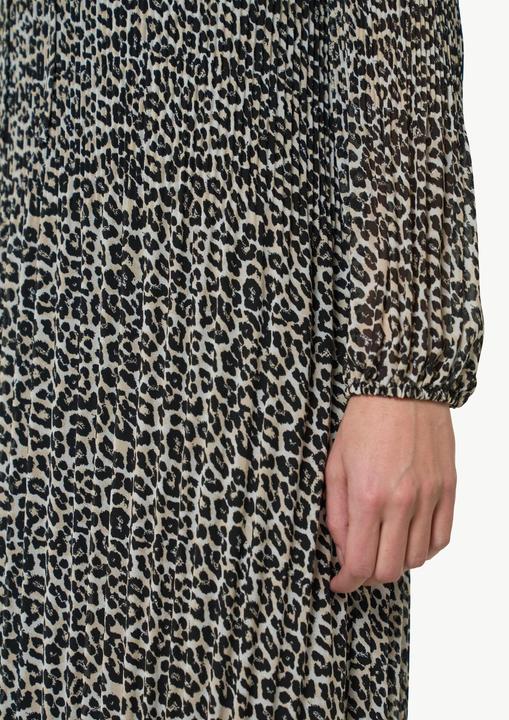 Produktbild Comma Kleid Plissiertes Chiffon-Kleid mit Leo-Print (36)