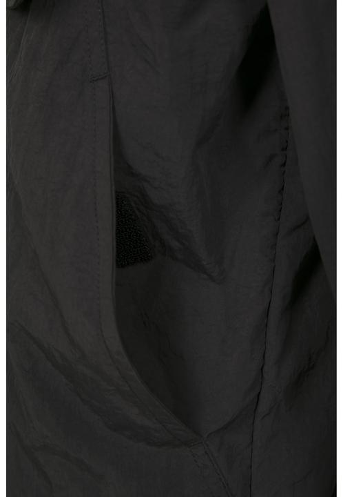 Actual product image Urban Classics Crinkle Nylon Pull Over Jacket (L)
