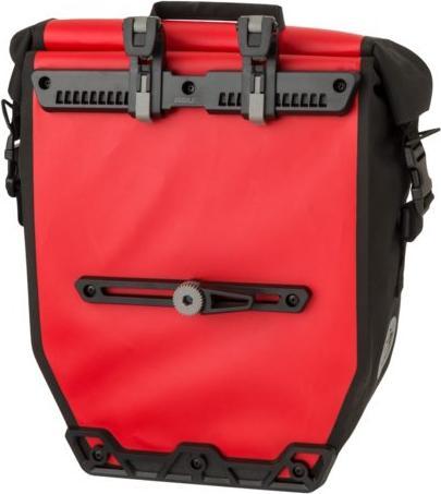 Actual product image Agu Bike Bag SHELTER Large red (21 l, Luggage carrier bag)