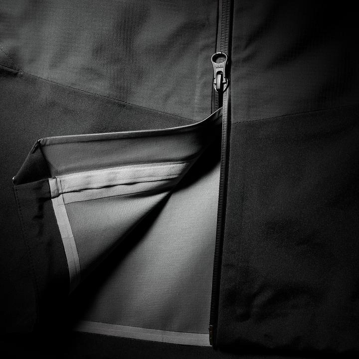 Produktbild Forclaz Regenjacke Damen wasserdicht 20.000 mm Wassersäule Trekking - MT900 schwarz (M)