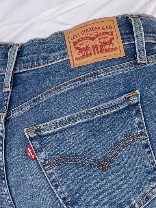 Produktbild Levis 720 Jeans Super Skinny (W28/L28)