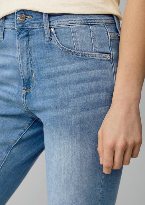 Produktbild S.Oliver Jeans-Hose Capri-Jeans Betsy / Slim Fit / Mid Rise / Slim Leg / Schlitz (44)