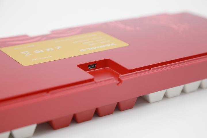 Produktbild Varmilo Koi VA88 EC Sakura (CH, Kabelgebunden)