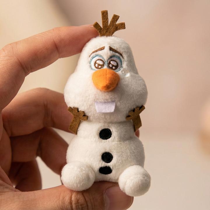 Actual product image Disney Olaf plush key ring Uruuru