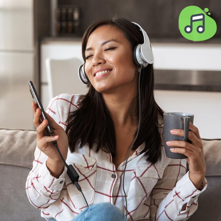 Actual product image Avizar USB-C / USB-C audio and charging adapter (USB-C, USB-C)